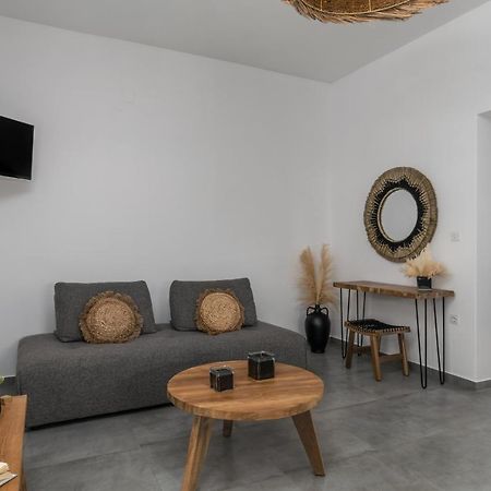 Kallia'S Suites Milos アダマス エクステリア 写真