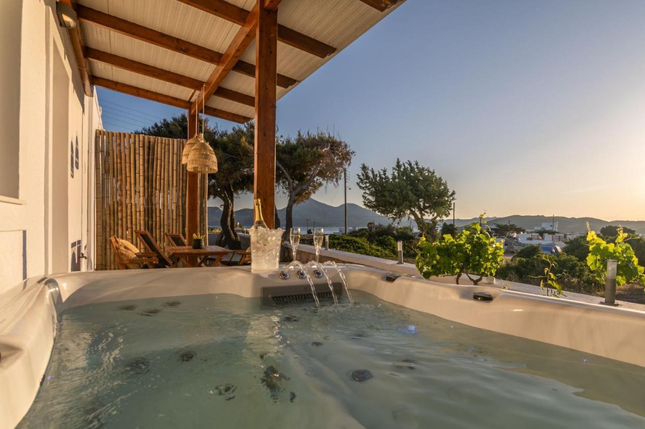 Kallia'S Suites Milos アダマス エクステリア 写真