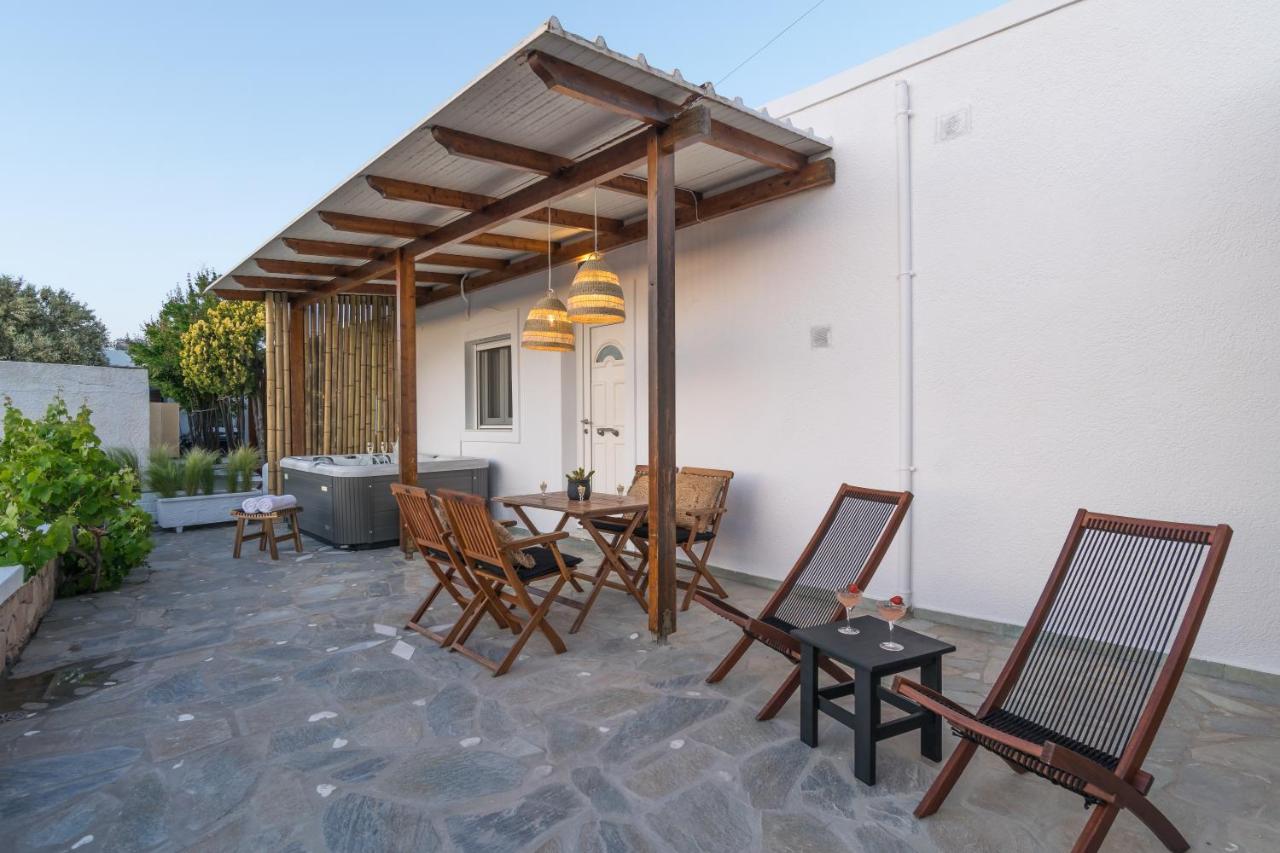Kallia'S Suites Milos アダマス エクステリア 写真