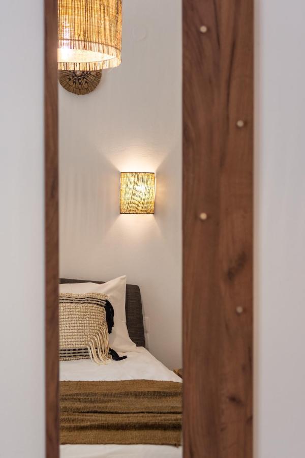 Kallia'S Suites Milos アダマス エクステリア 写真